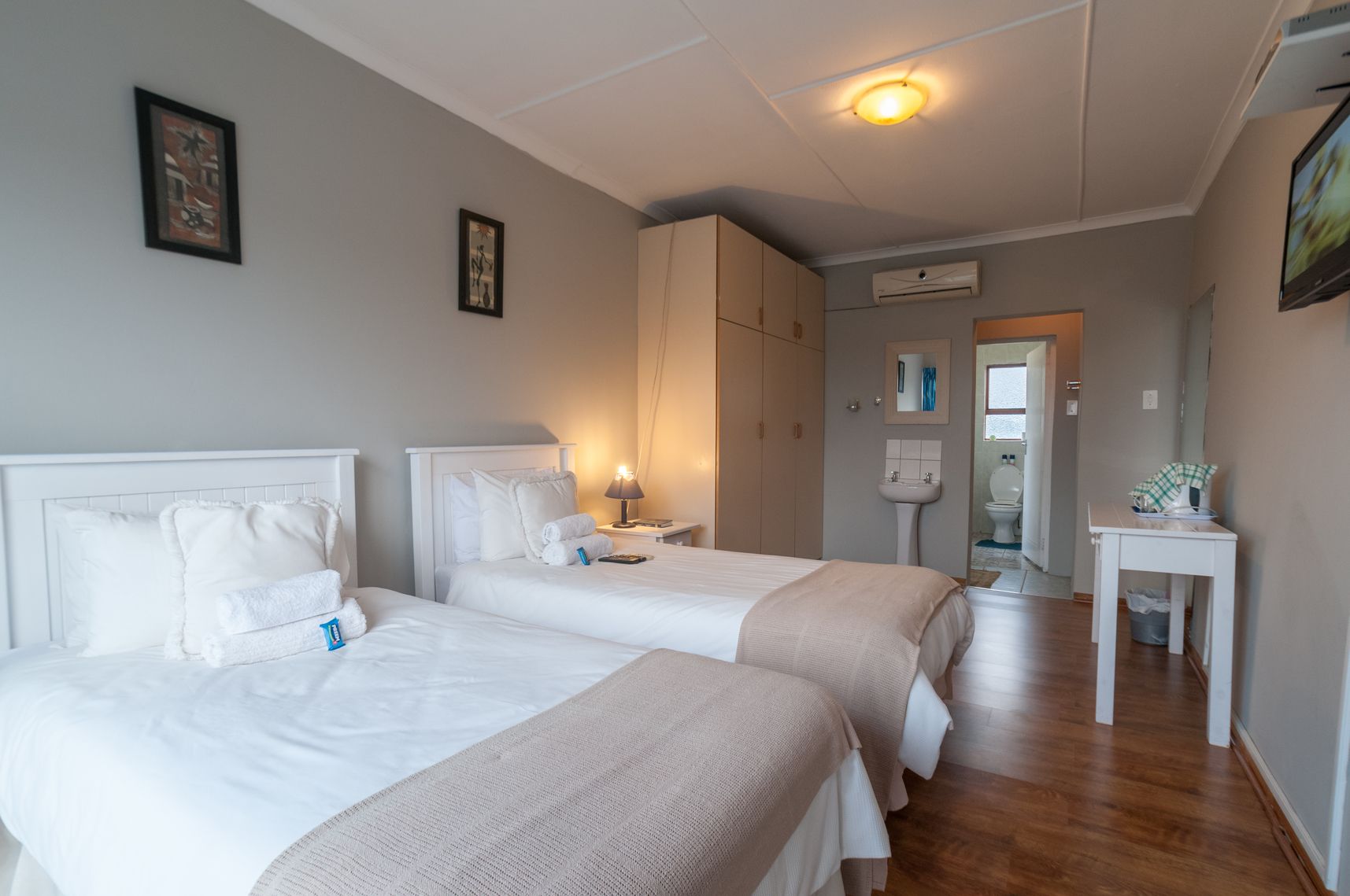 Twin-bed executive room